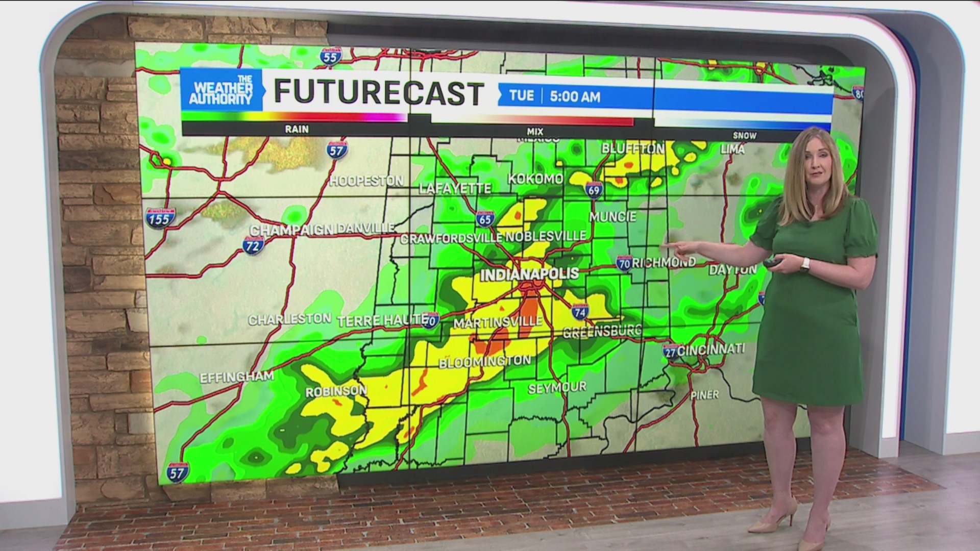Warmest of the week with a few showers Monday – Fox 59