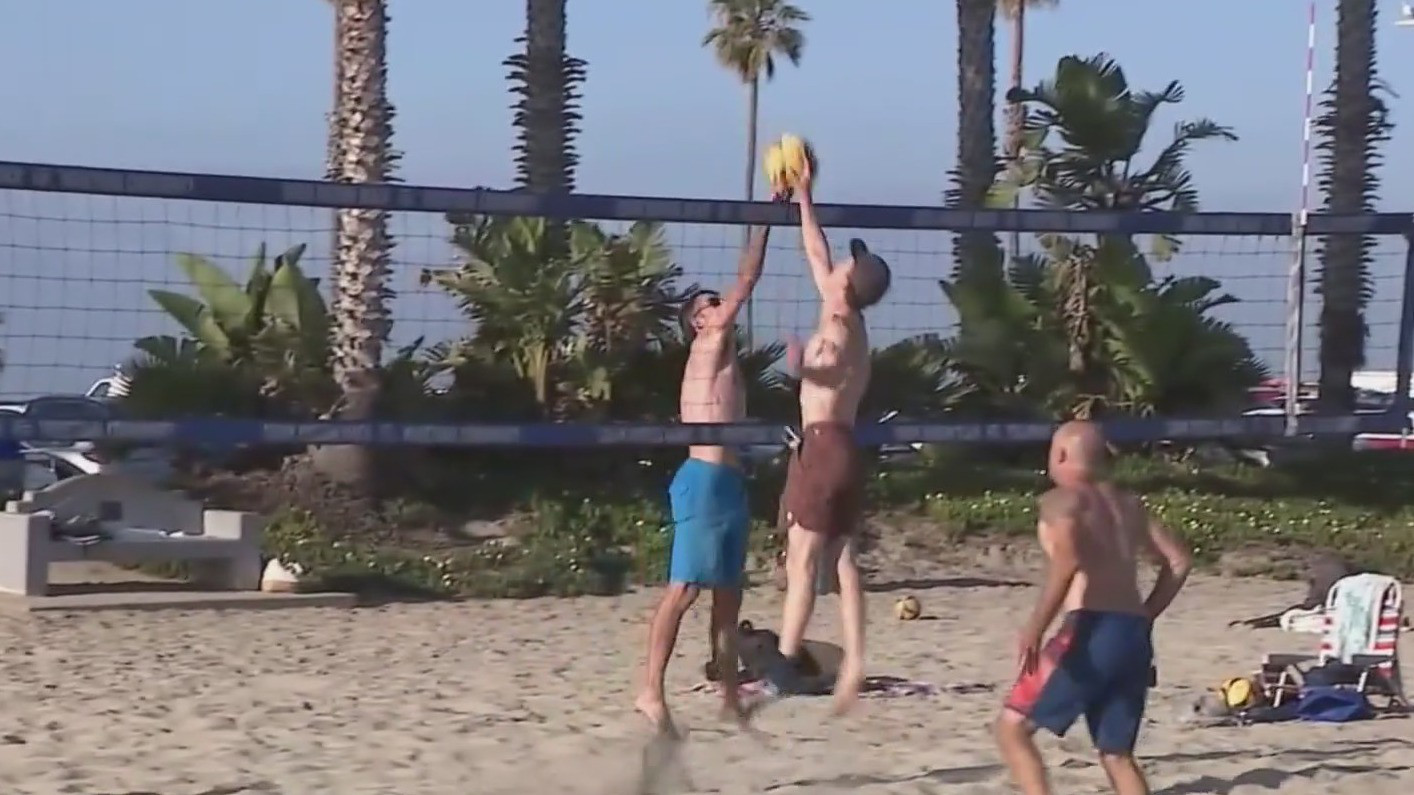 City cracks down on beach volleyball in Mission Beach – FOX 5 San Diego ...
