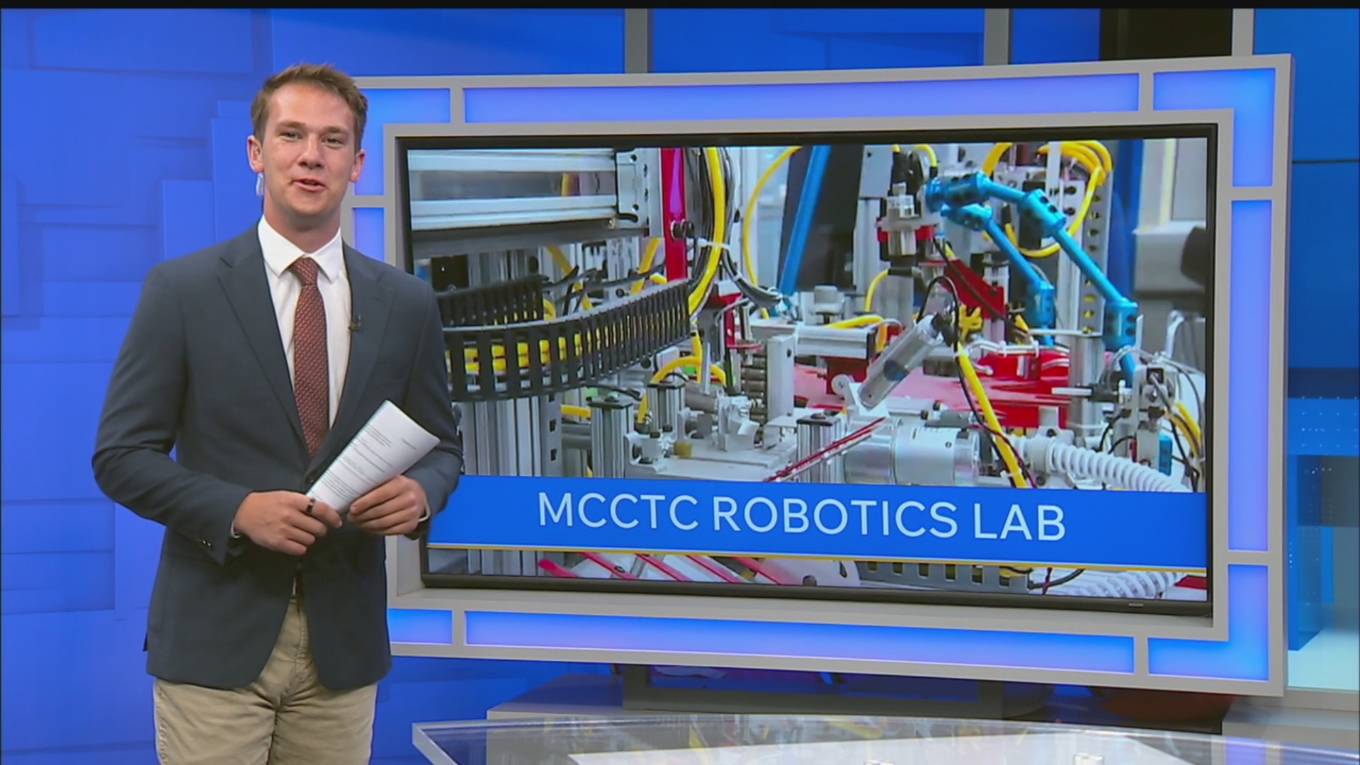 Program offering robotics courses for free at MCCTC