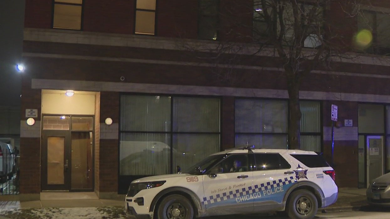 7-year-old boy hospitalized after being shot inside Chicago home – WGN ...