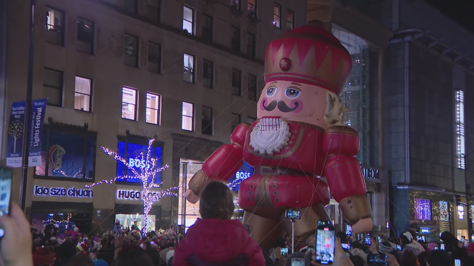 Magnificent Mile Lights Festival and Parade returns to downtown Chicago ...