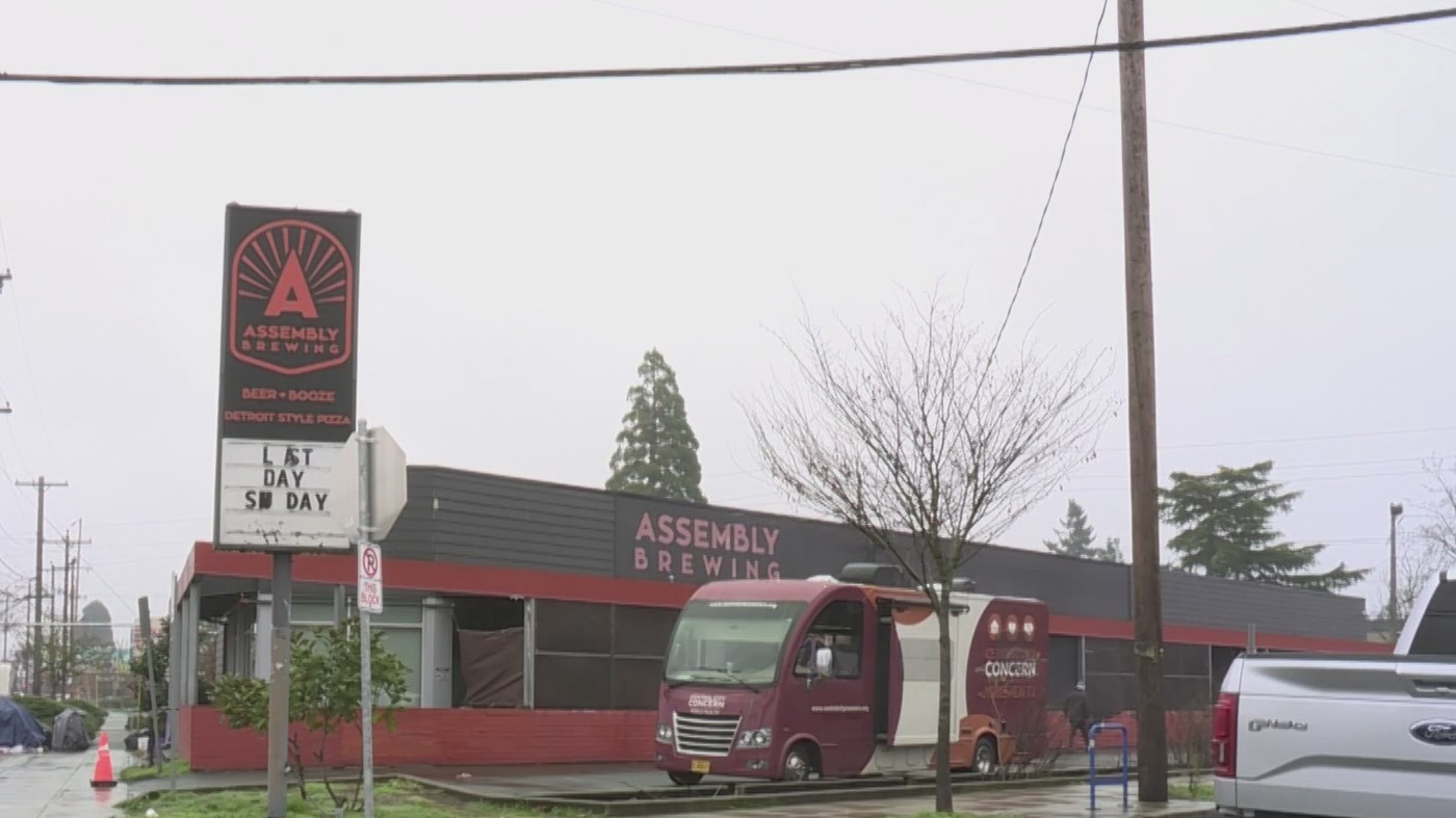 7958 Se Foster Rd Portland officials say homeless camp along SE Foster Rd to be cleaned ...