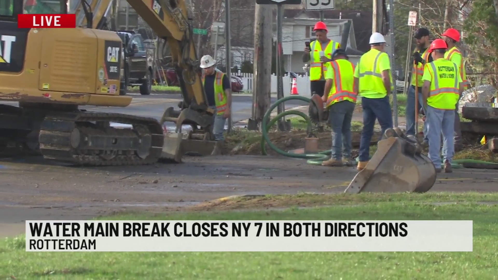 Crews work to repair water main break – NEWS10 ABC