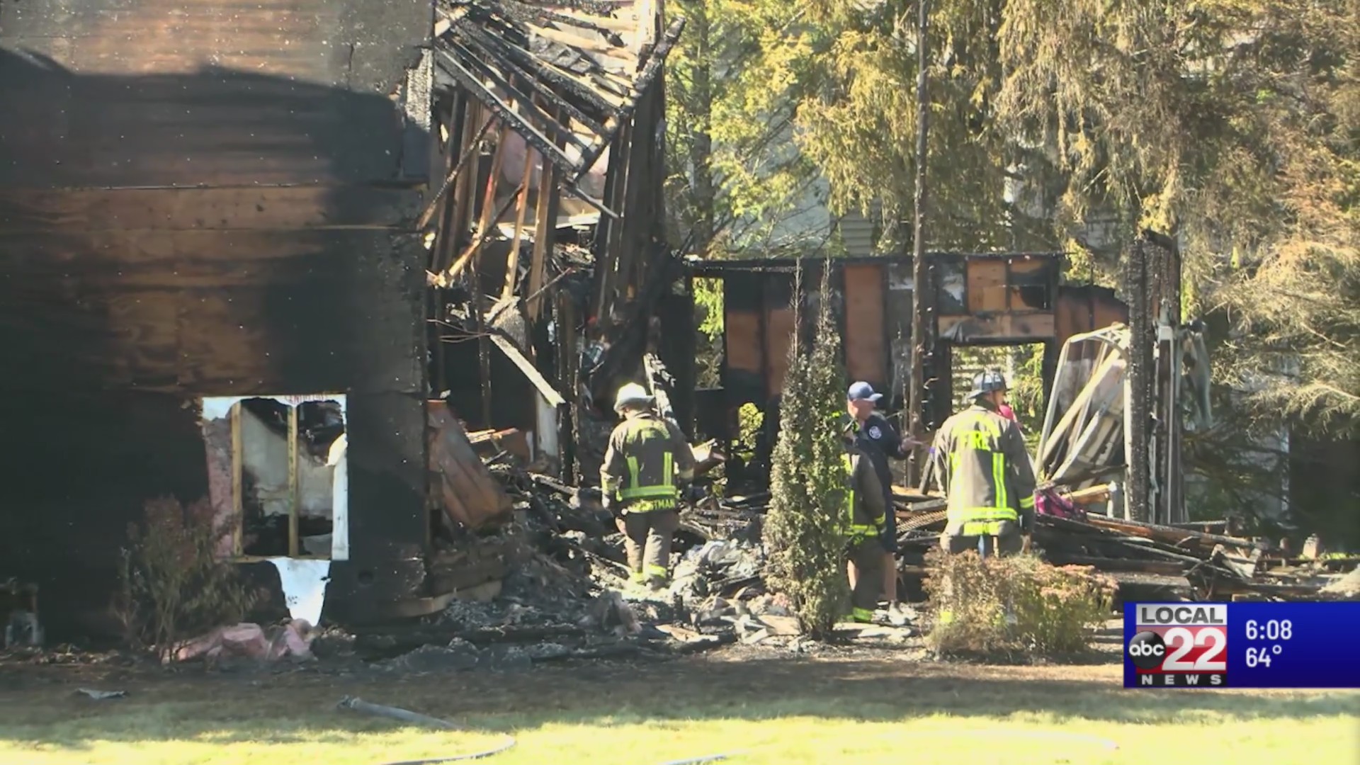 Neighbors help after South Burlington family loses home – ABC22 & FOX44