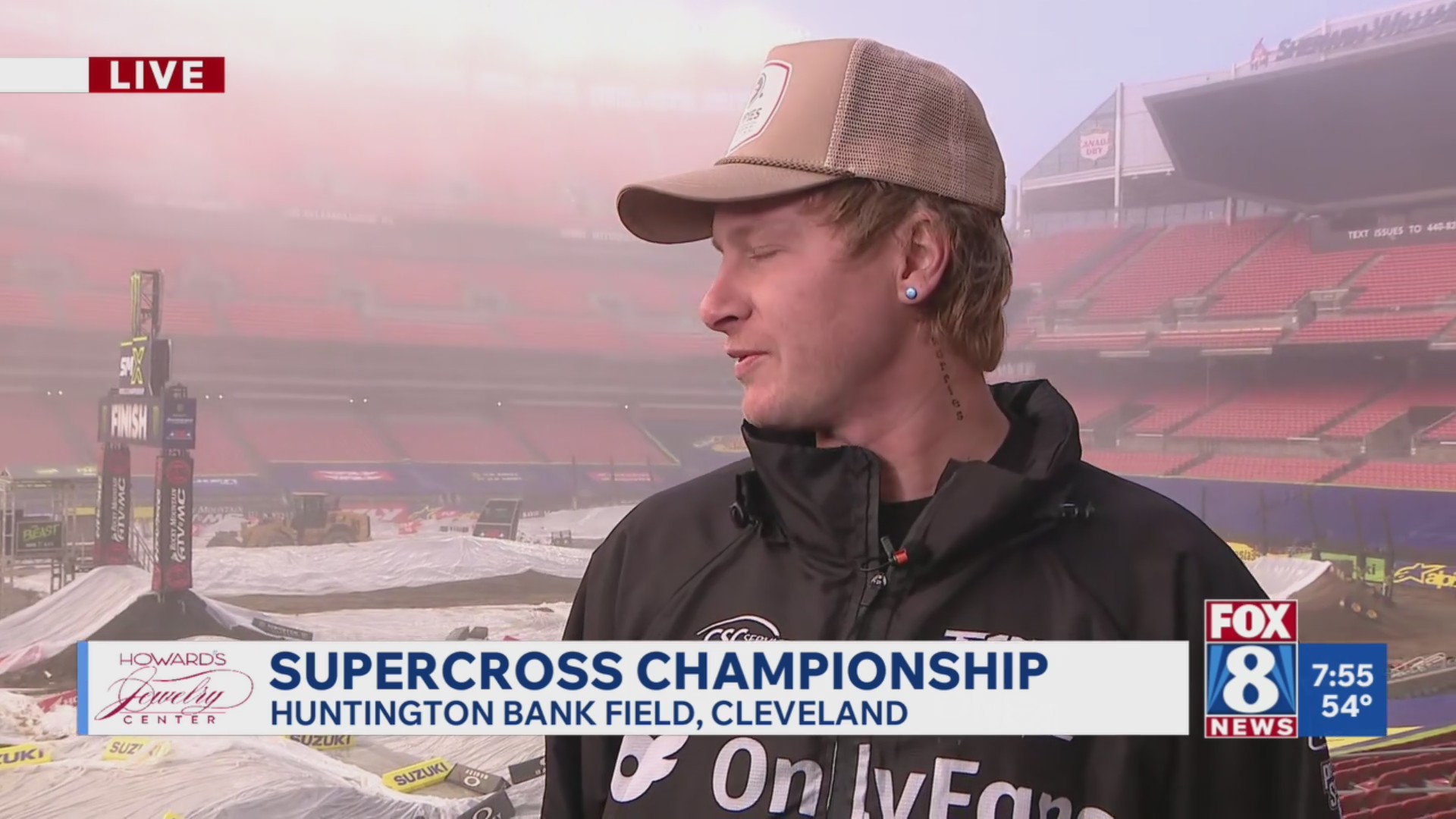 Kenny　① Kenny kicks it at the Supercross Championship – Fox 8 Cleveland WJW