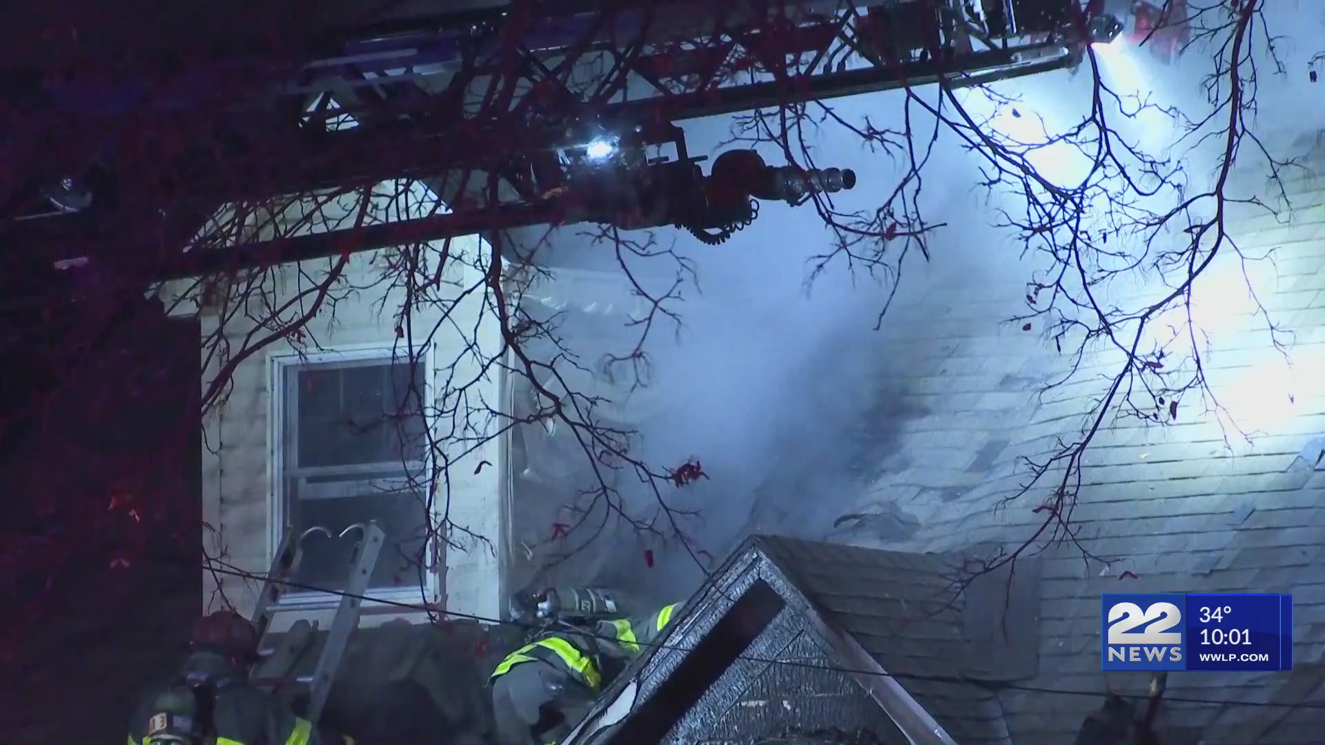 Fire crews battle house fire on Delmor Avenue in Wilbraham – WWLP