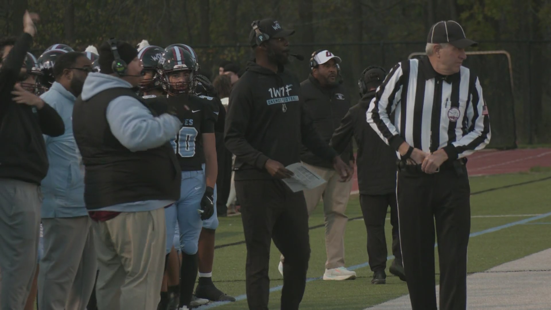Lin Piks Okemos tops Waverly 45-12, earns first 5-win season since 2018 – WLNS 6 ...