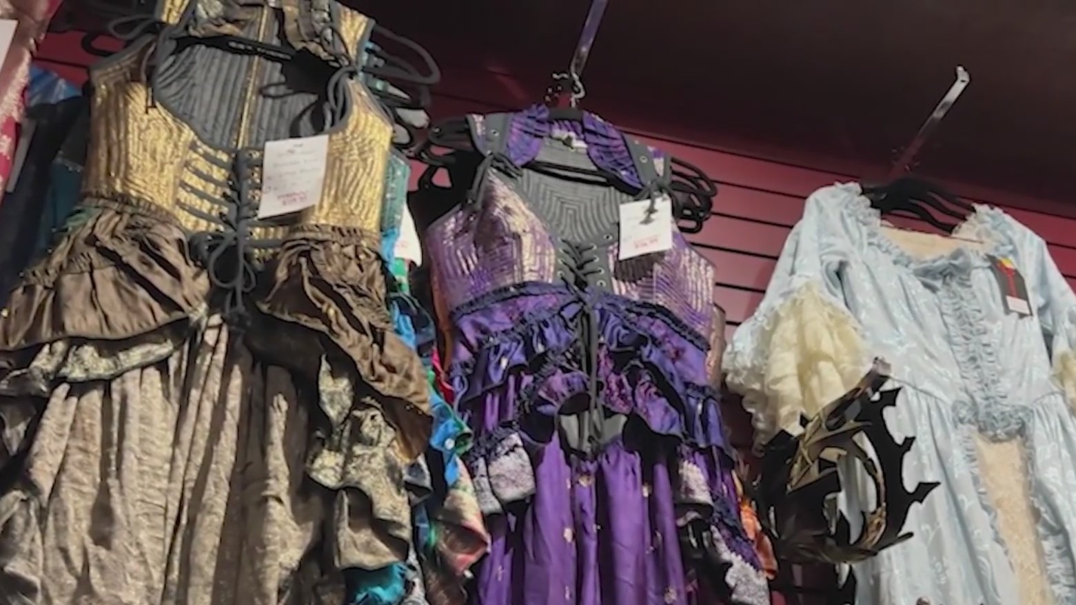 Evangeline’s costume mansion to reopen in Old Sacramento – FOX40 News