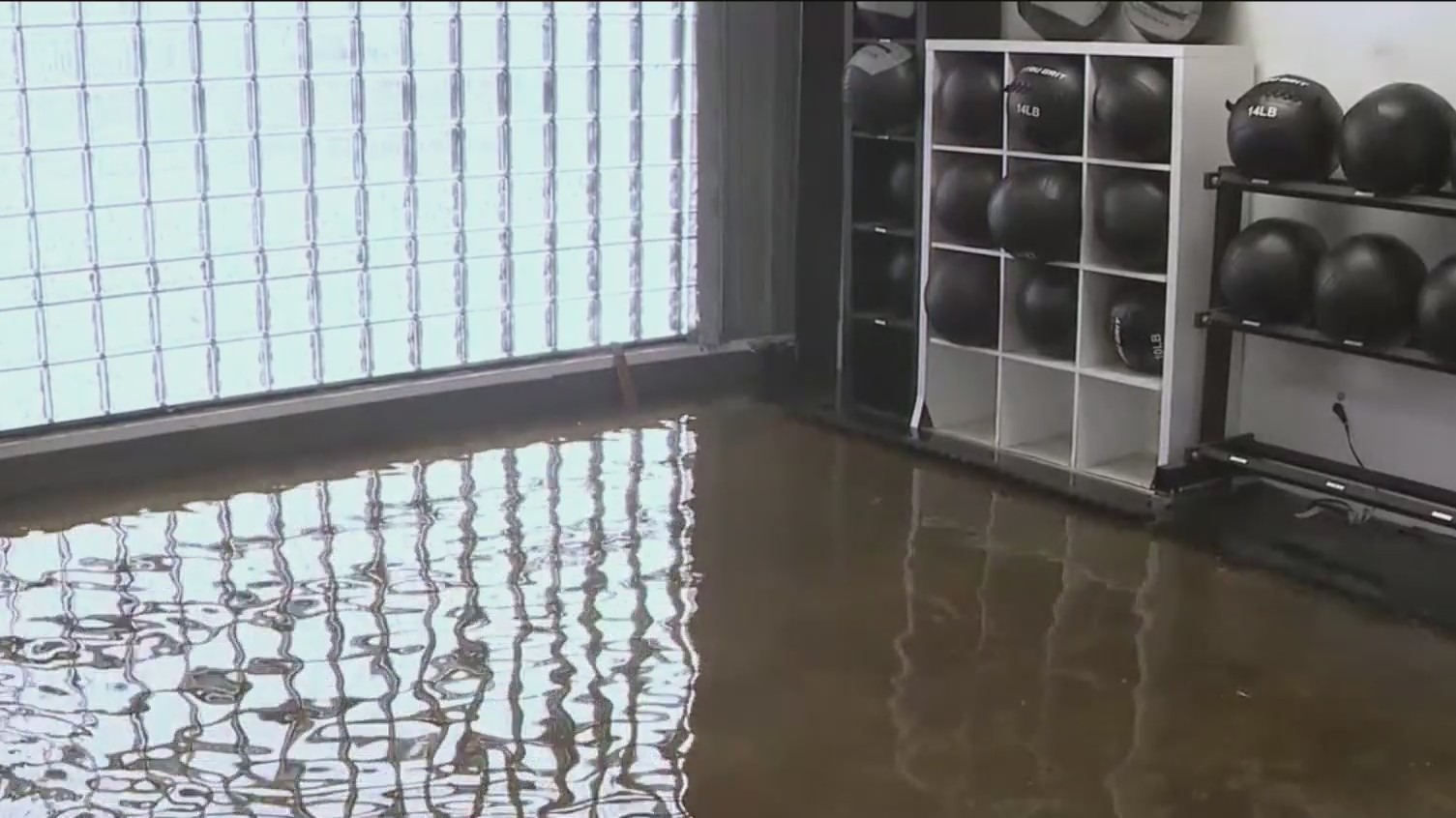 Flooding forces businesses to close – FOX 5 San Diego & KUSI News