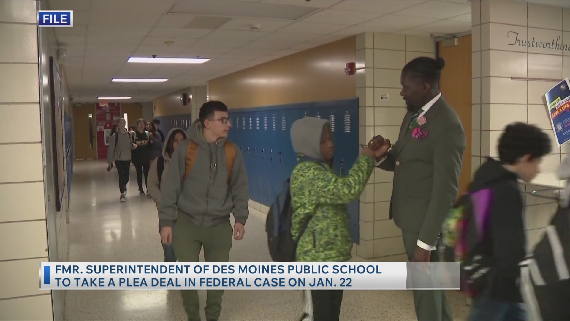 Former Superintendent of Des Moines public school to take plea deal in ...