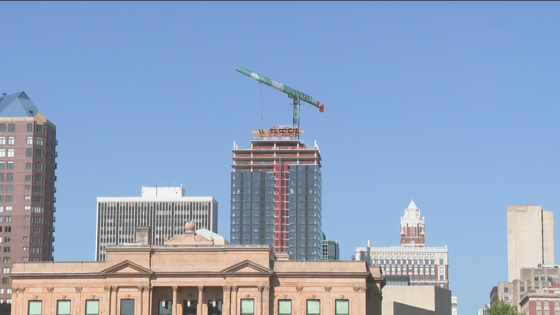 Lin Chaged Des Moines Skyline to visibly change soon as 515 Walnut Building crane ...