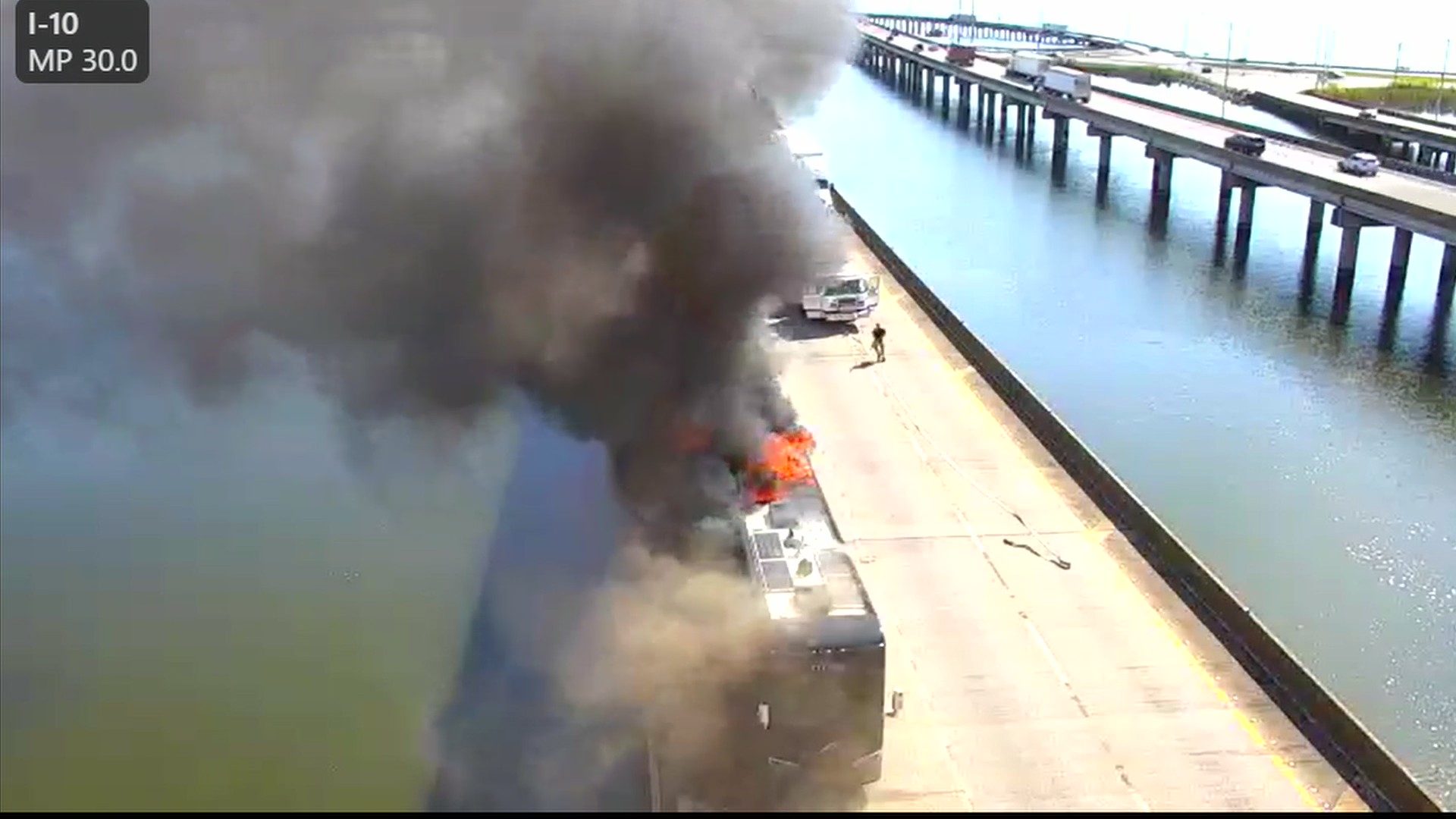 RV on fire on the I-10 Bayway – WKRG News 5