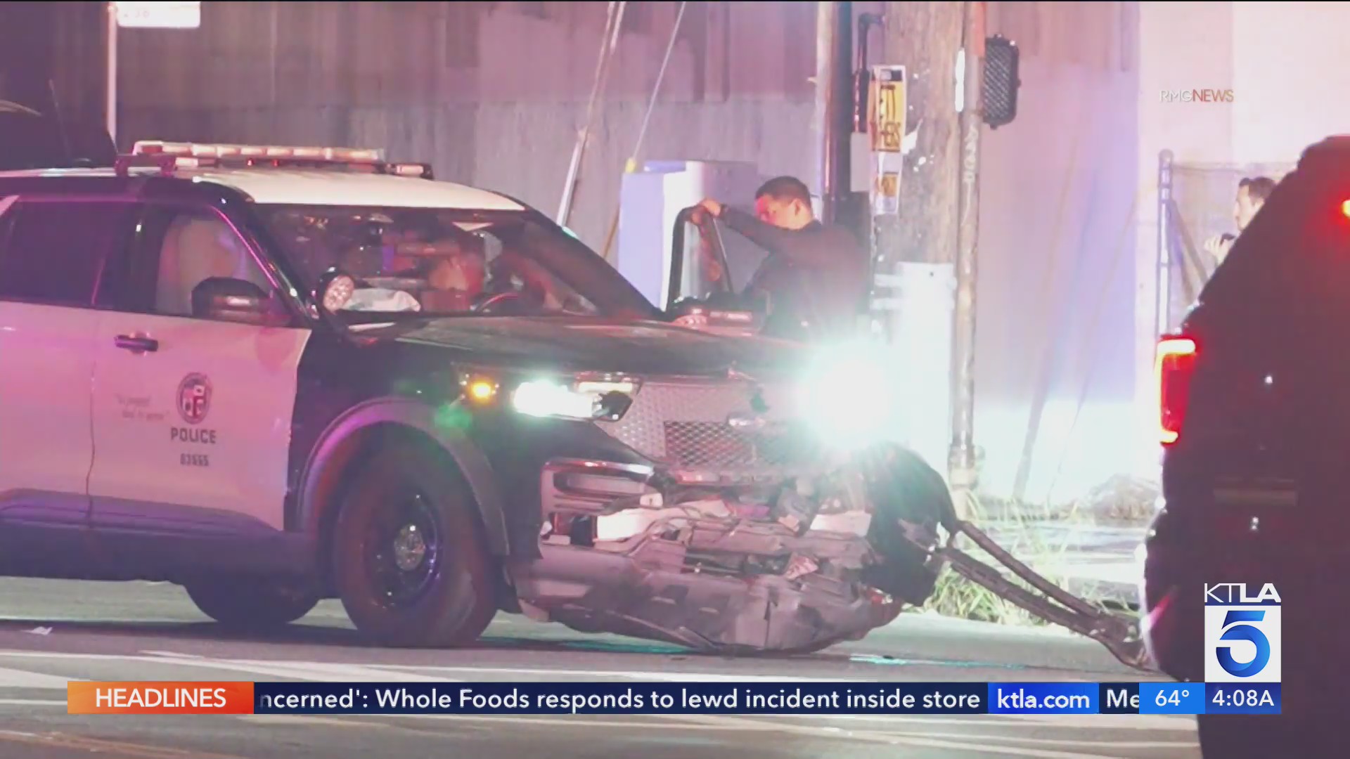 2 Los Angeles police officers injured in Encino crash – KTLA