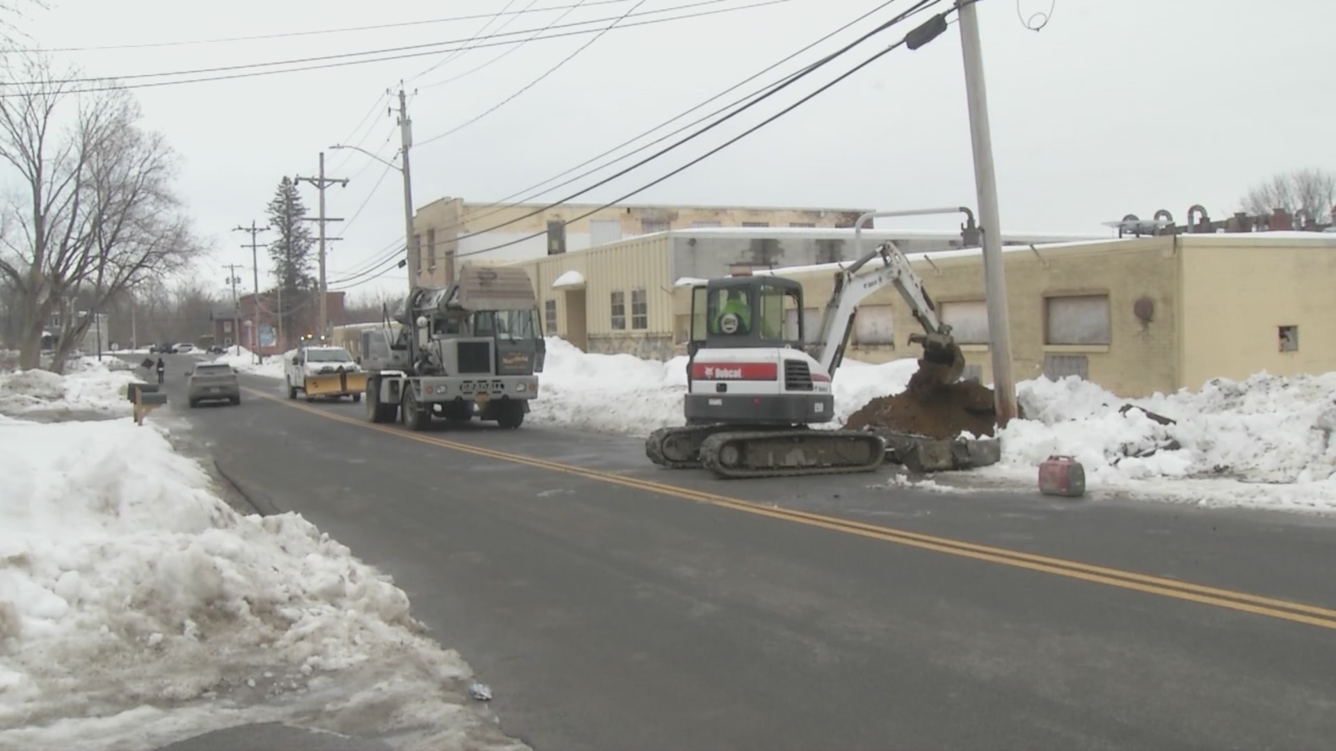 Mayfield officials respond to a water main break in a new location ...