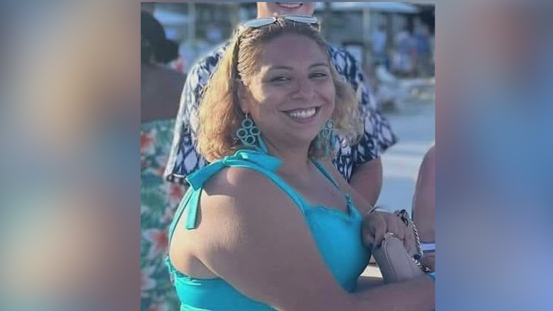 ‘They just left her there’: Mother of 3 dies after Far South Side crash ...