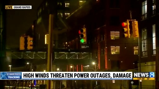 Strong winds cause power outages in West Michigan – WOODTV.com
