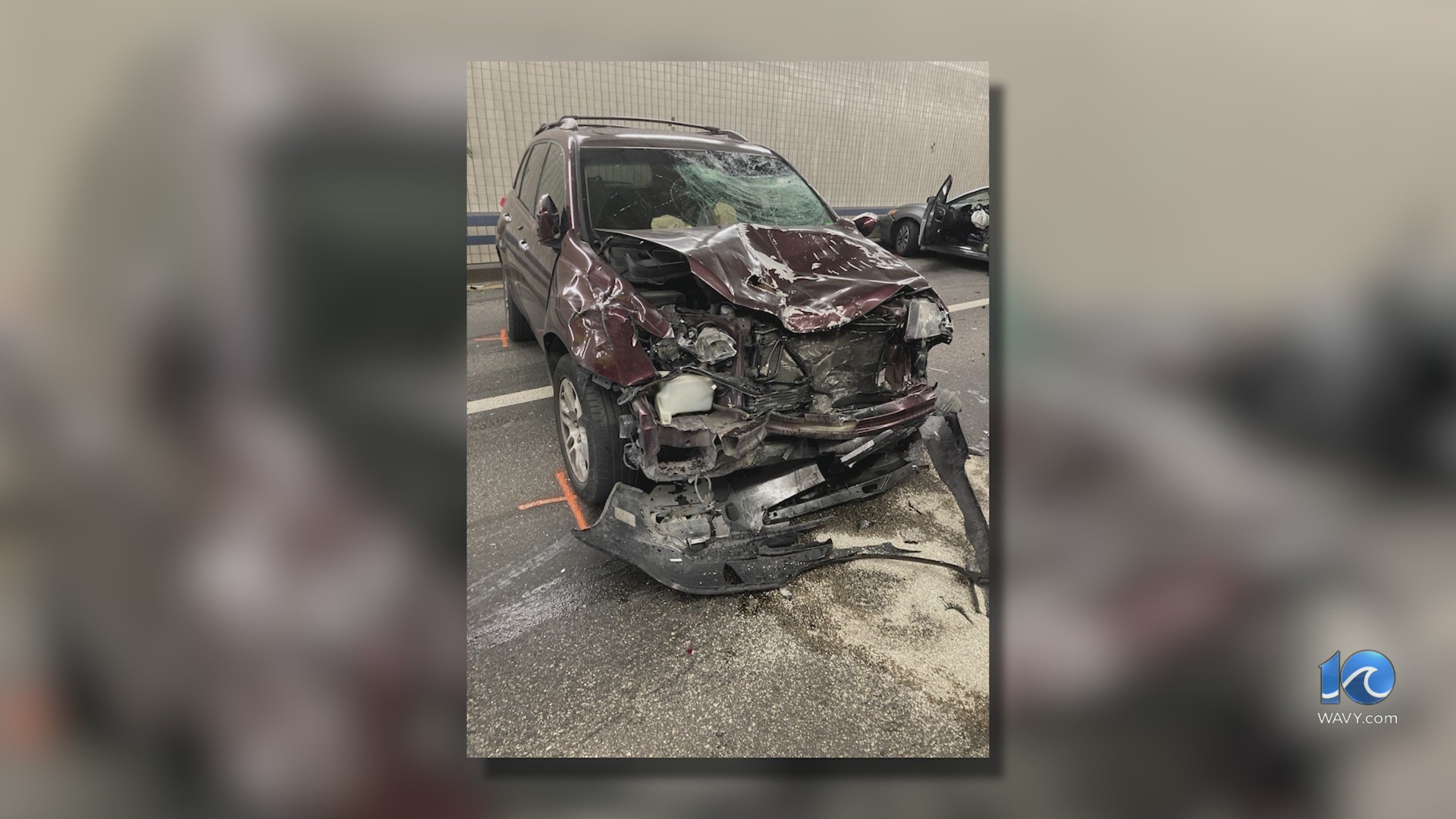 1 dead, 1 seriously injured in two-vehicle crash inside HRBT; victim ID ...