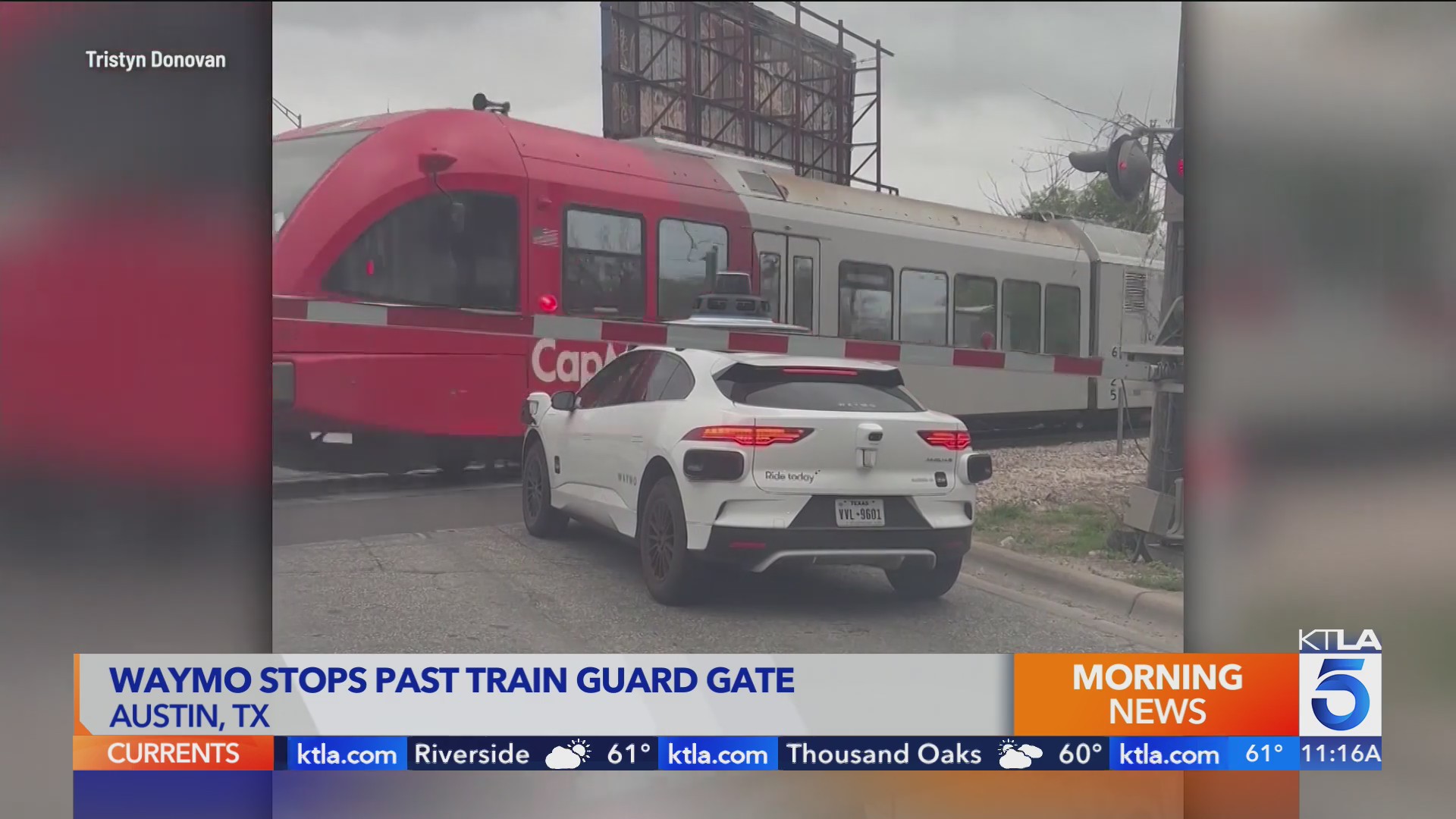 Waymo Train Train narrowly misses Waymo stopped past crossing gate – KTLA