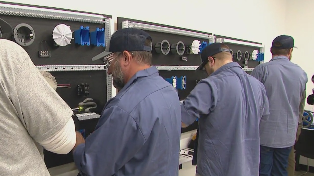 Exclusive: Inside Walmart's associate-to-technician program