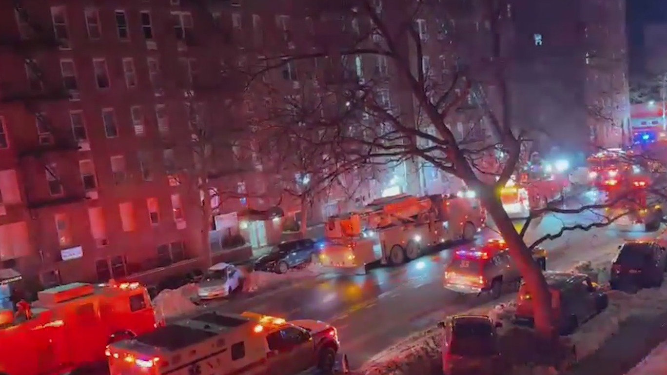 Person killed in Brooklyn apartment fire: FDNY – PIX11
