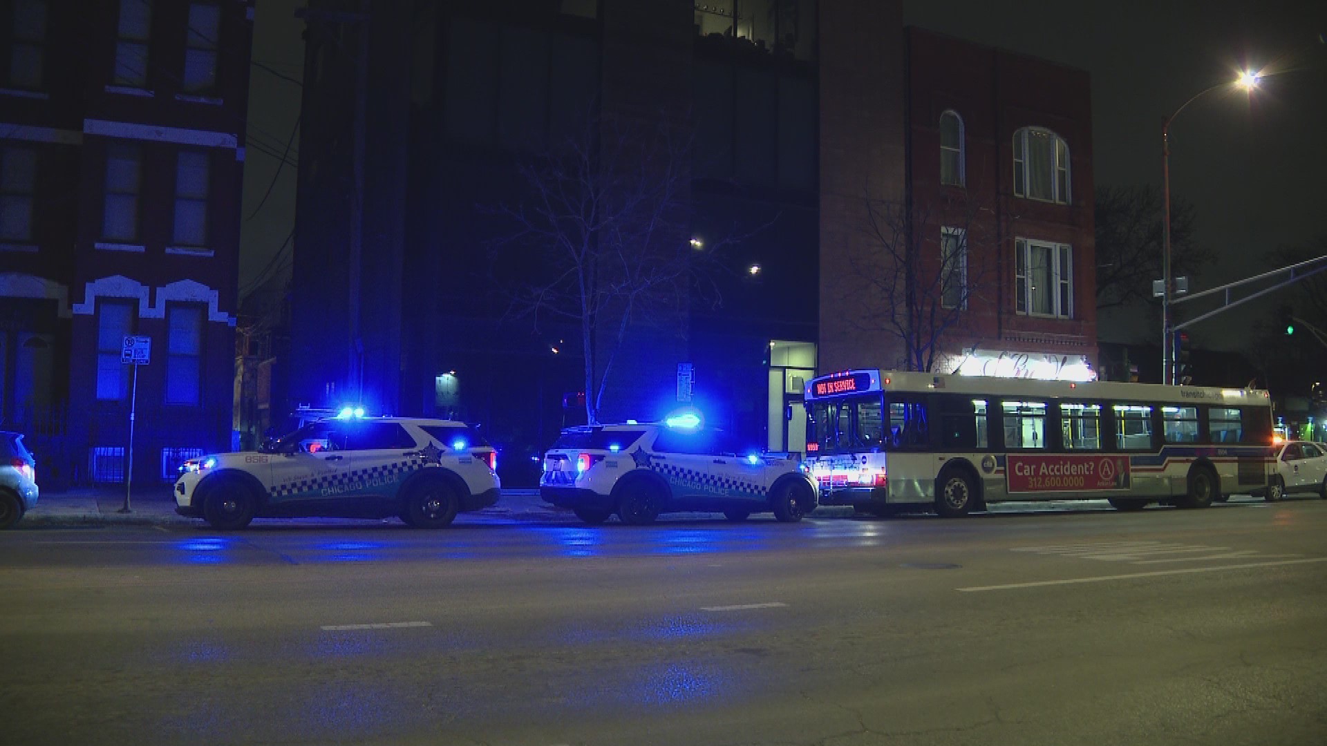 Man stabbed during argument on CTA bus in West Town – WGN-TV