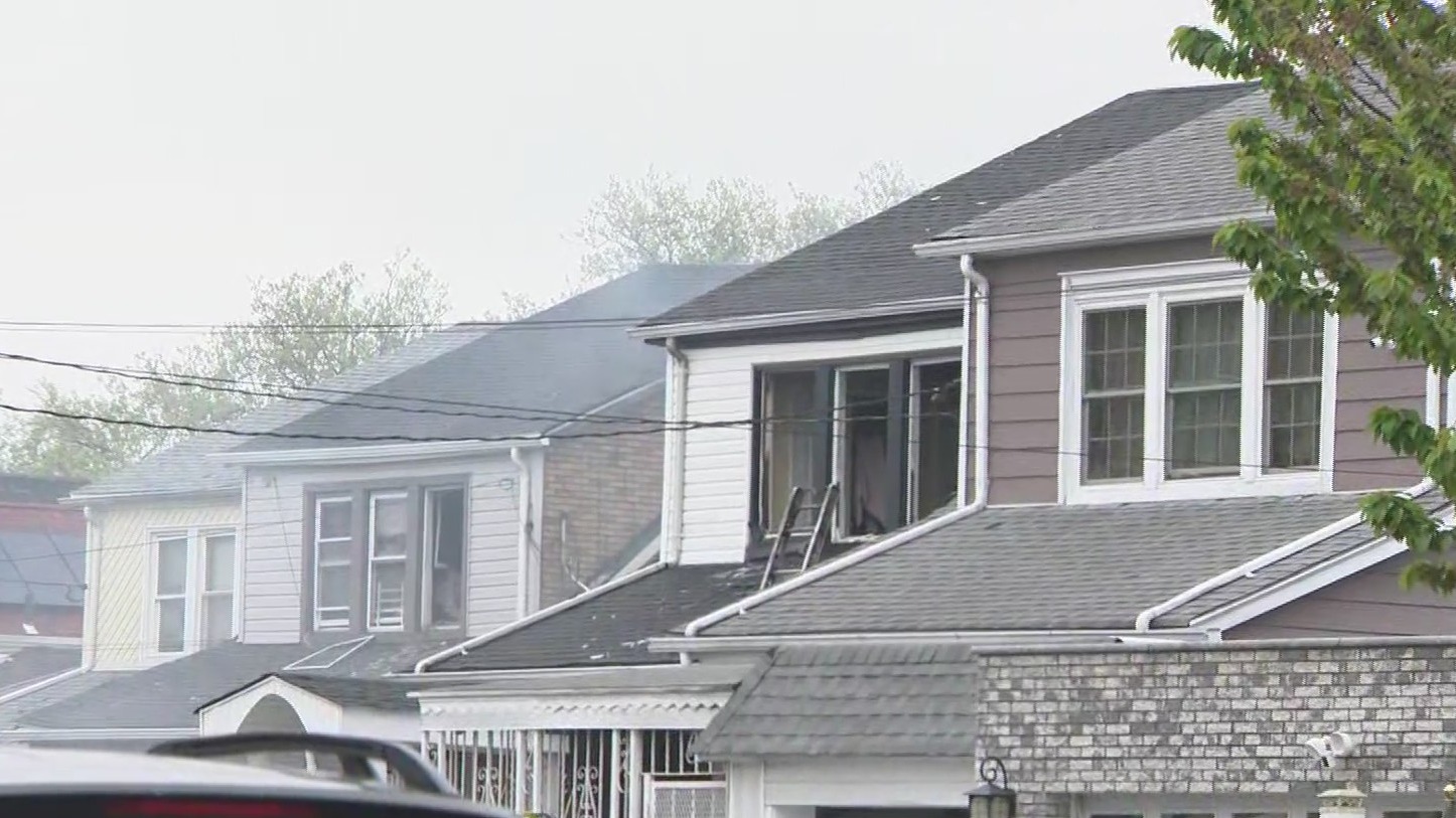 Officers injured in Queens home explosion: NYPD – PIX11