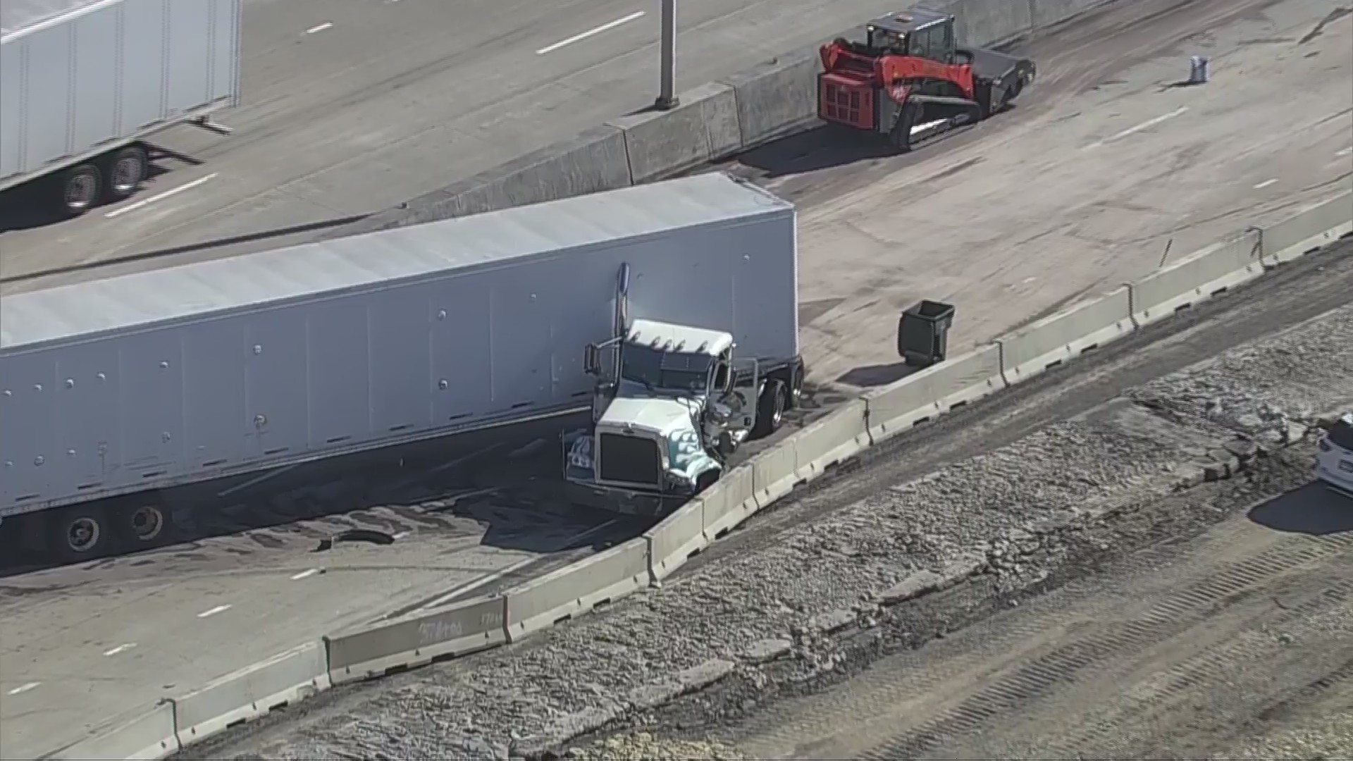 Crash involving multiple semis closes lanes of EB I-80 in Joliet – WGN-TV