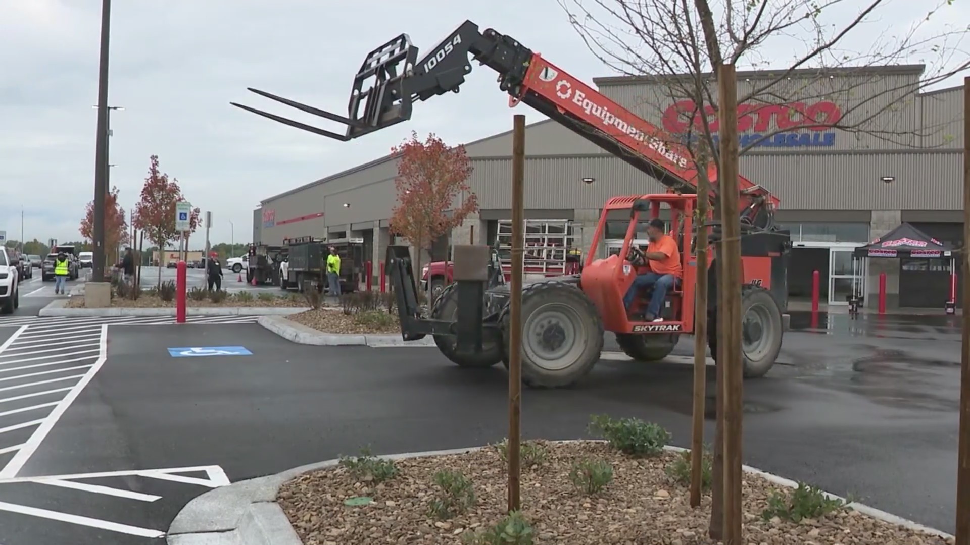 Costco opening Lee's Summit location as Kansas City location closes for transiti...