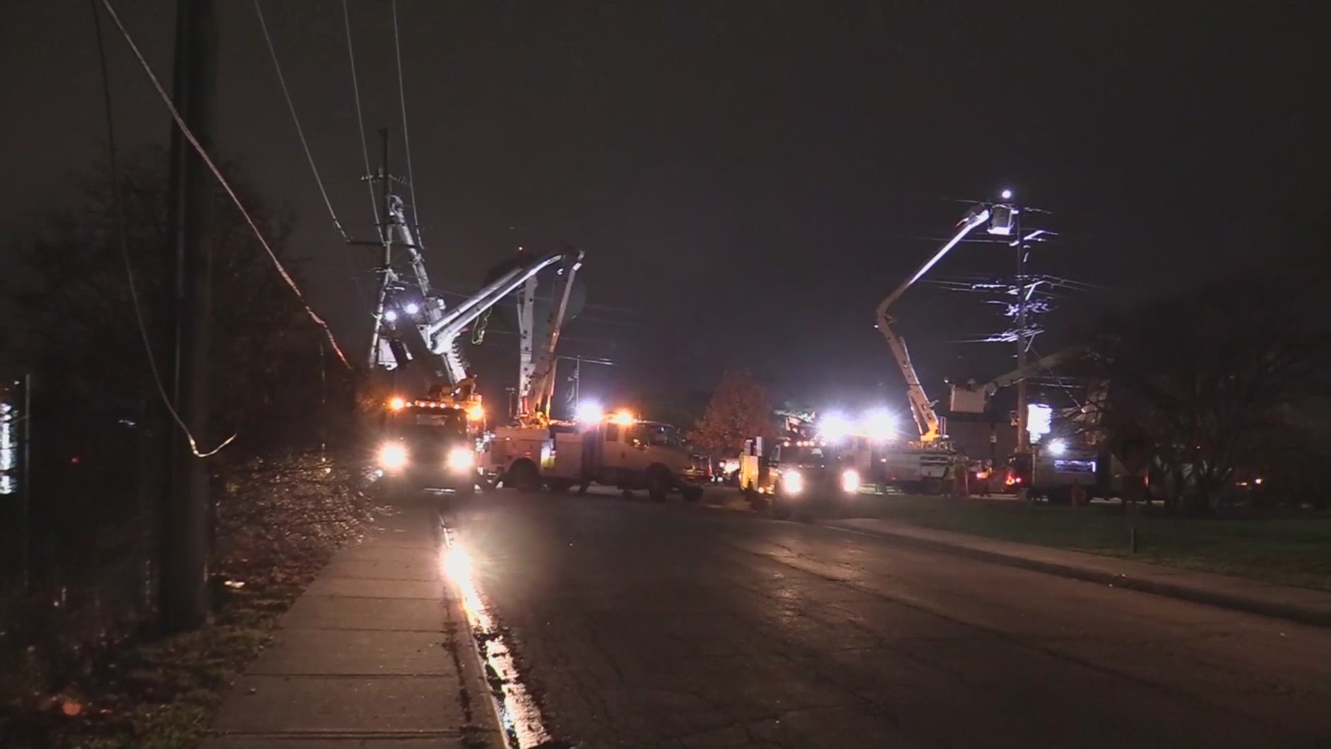 I-94 near I-294 reopens after being closed due to live wires – WGN-TV