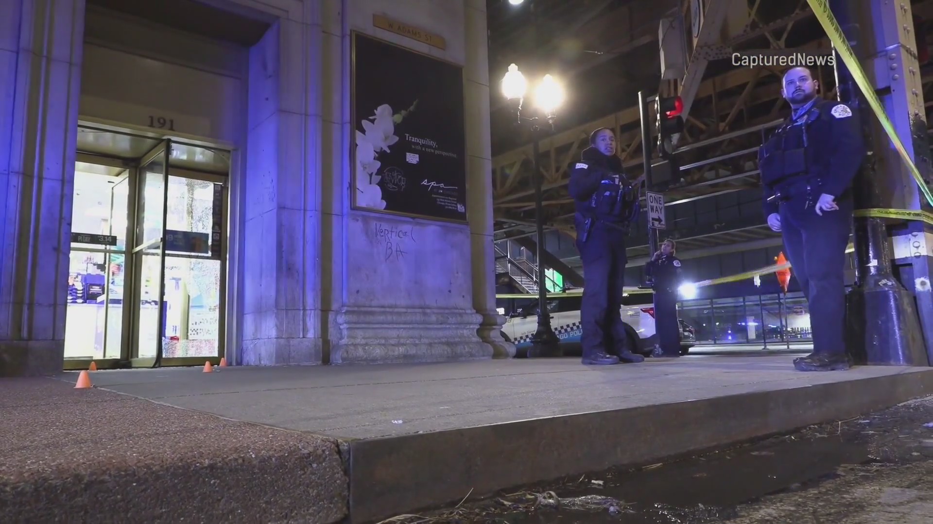 Man shot after confronting alleged shoplifter outside Loop convenience ...