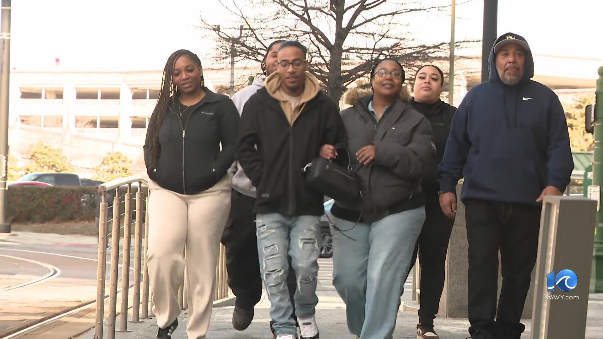 Charge dismissed with prejudice for man arrested for wearing mask in ...