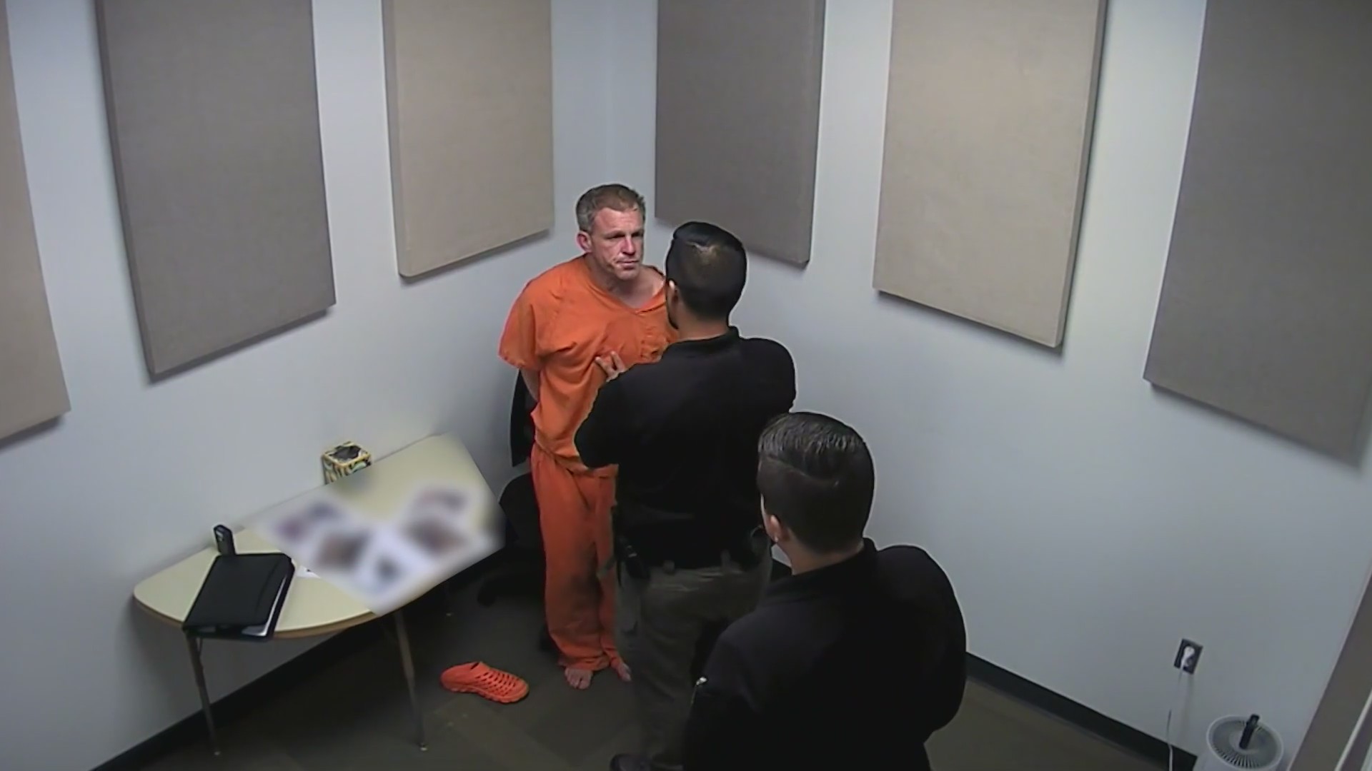 Video: San Juan County deputies question man accused of killing 11 ...