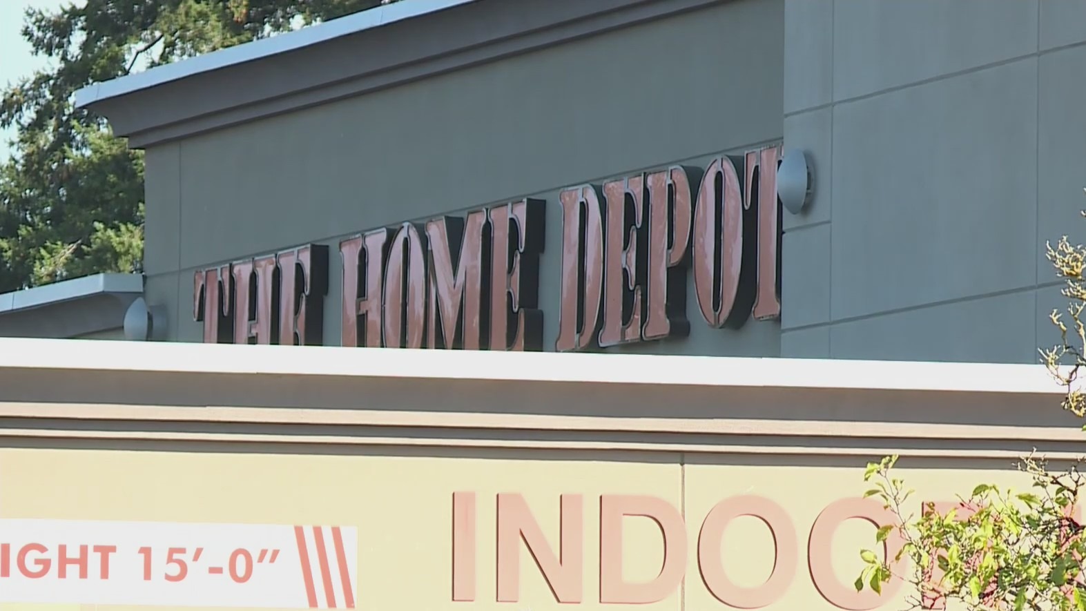 Protest held at Mall 205 Home Depot to advocate for day laborer access