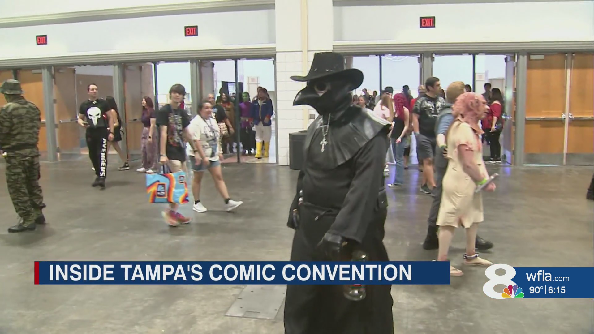 Inside Tampa's Comic Convention