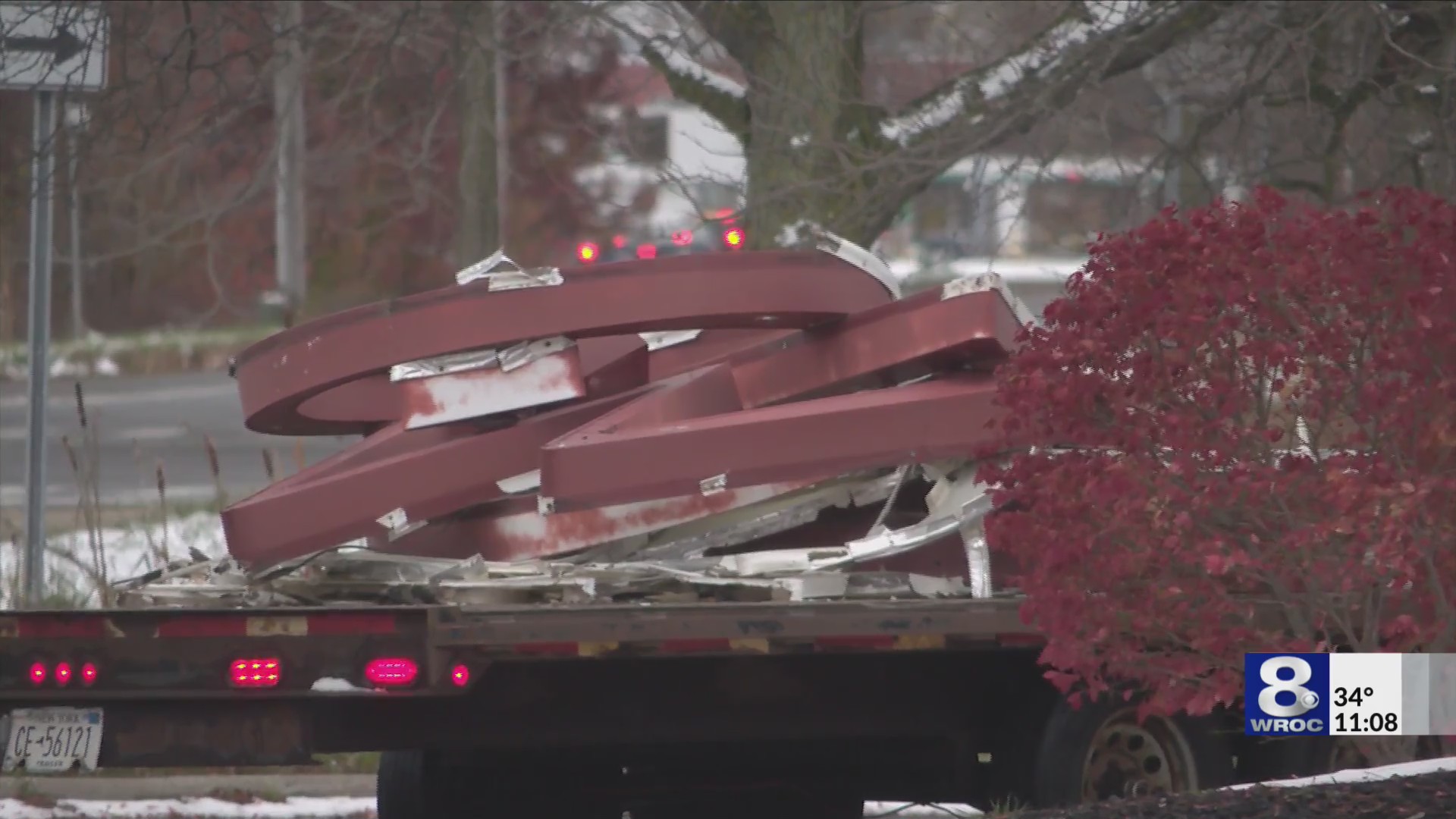 Crews seen removing South Town Plaza sign lettering in Henrietta ...