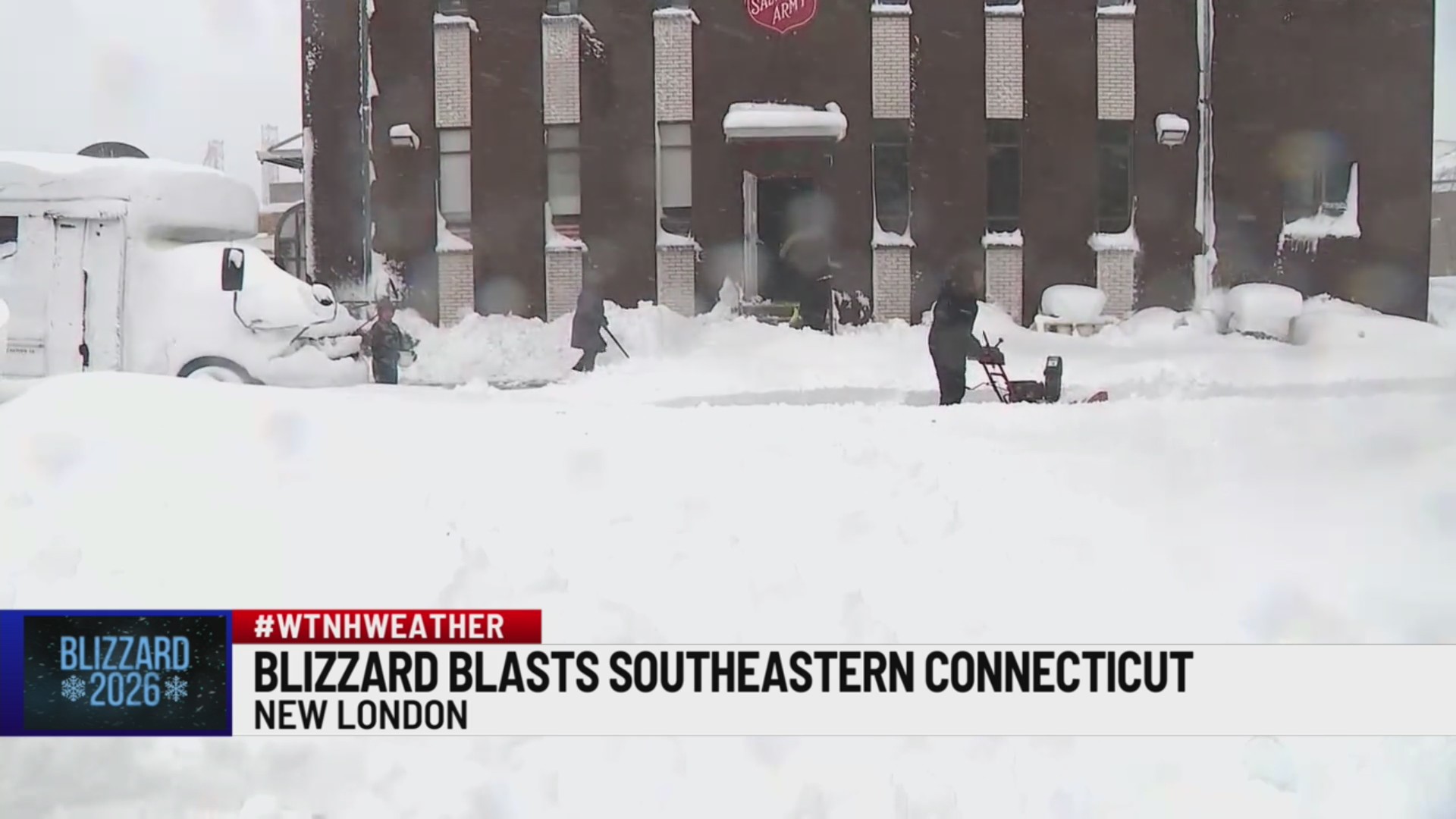 New London crews working around the clock to clear snow after storm ...