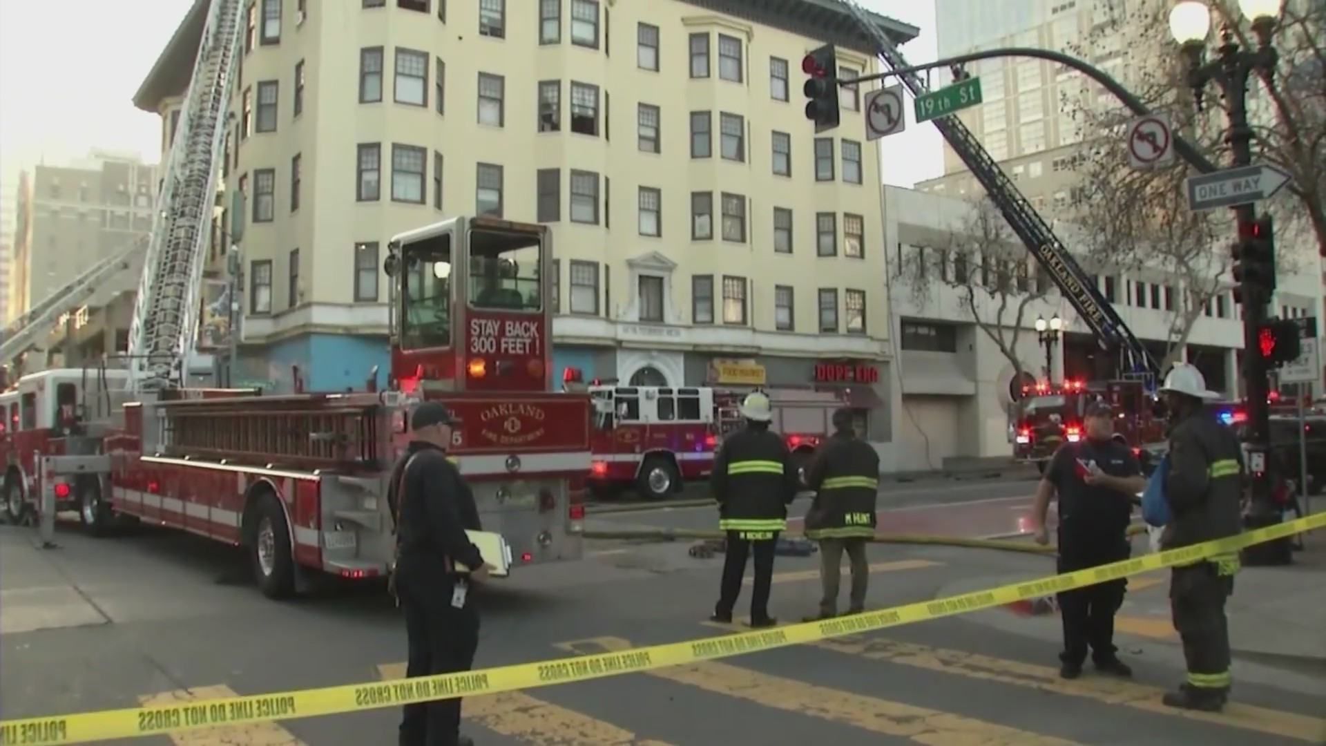 Apartment building fire displaces dozens in Oakland – KRON4