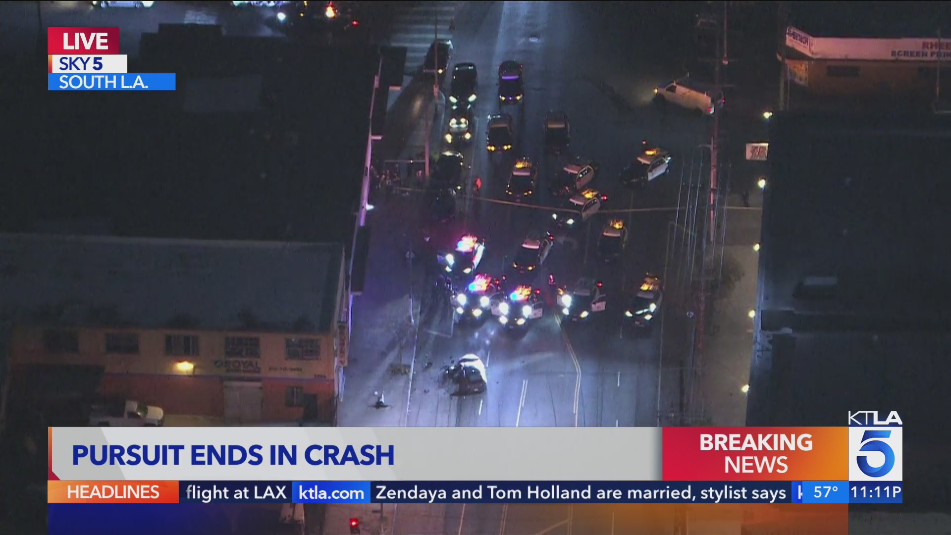 Carjacking pursuit ends in rollover crash in Los Angeles – KTLA