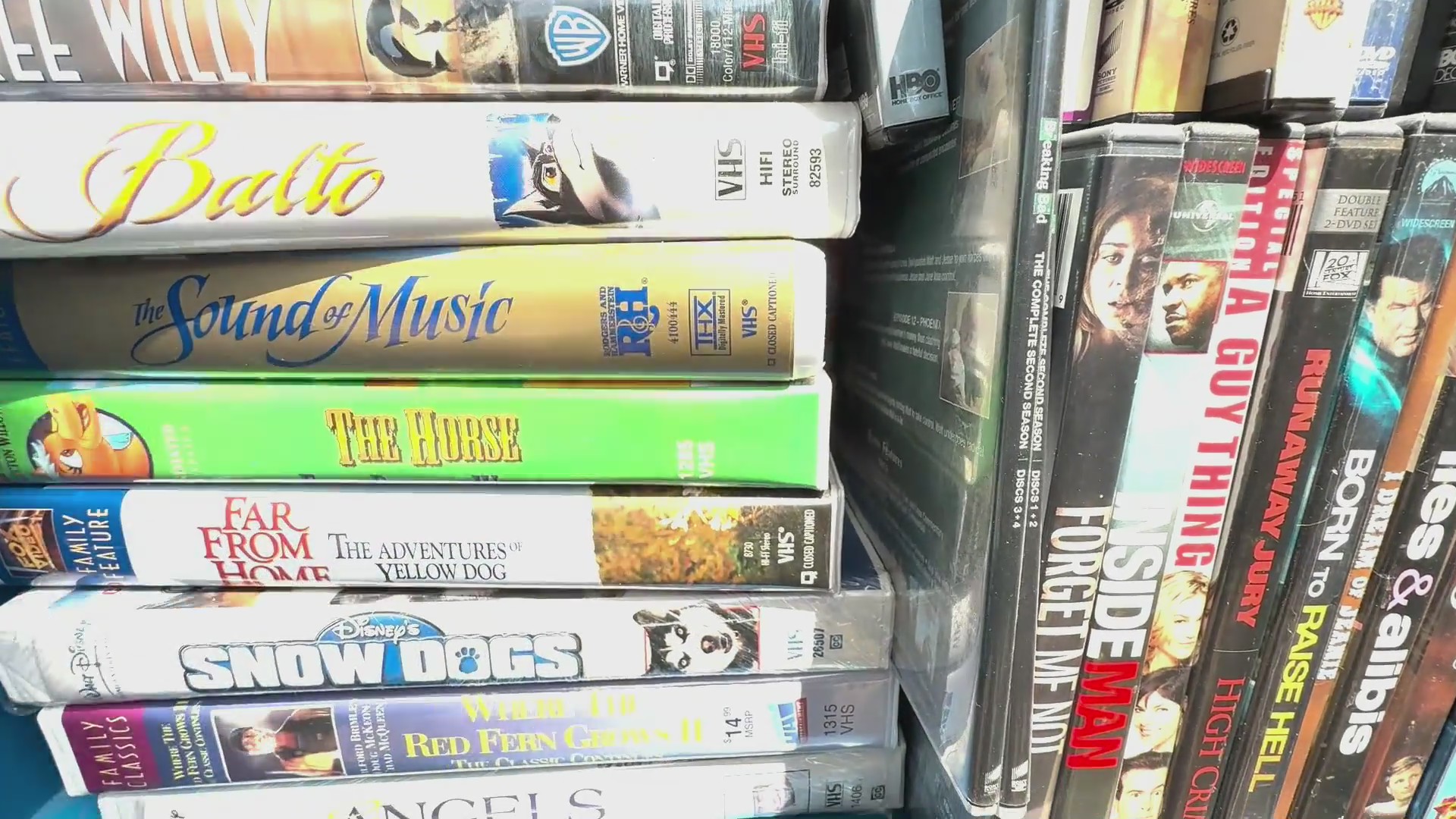 A free ‘Blockbuster’ leave-one-take-one library in North Charleston ...