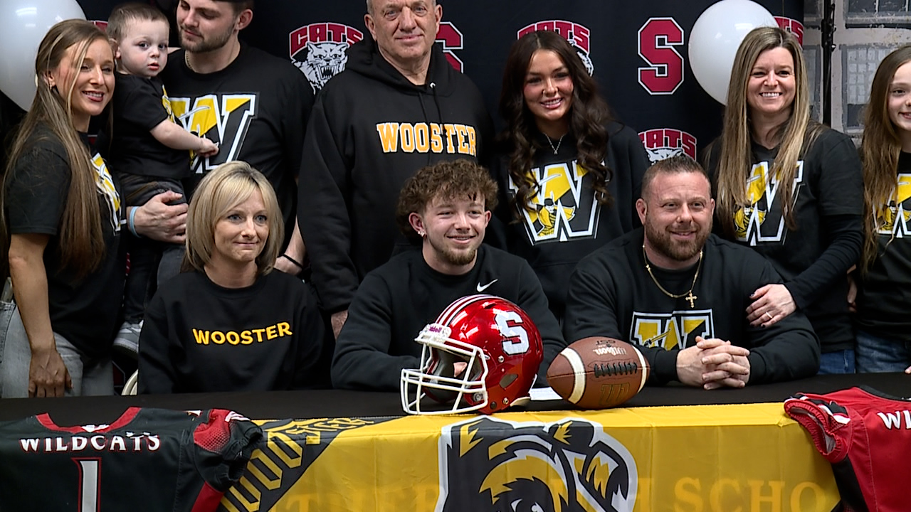 Struthers three-sport star makes college choice official – WKBN.com