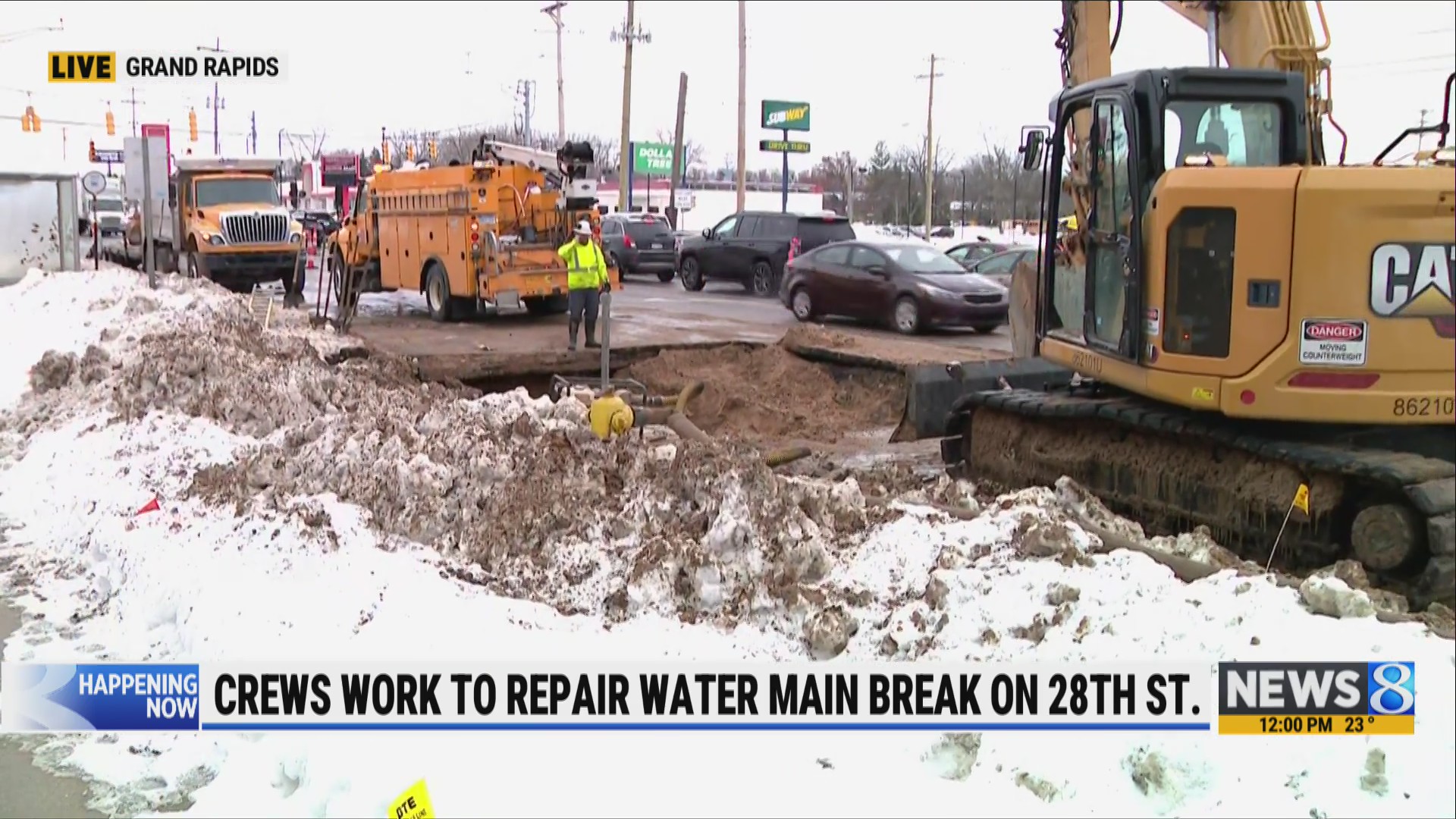 Crews respond to water main break in Grand Rapids – WOODTV.com