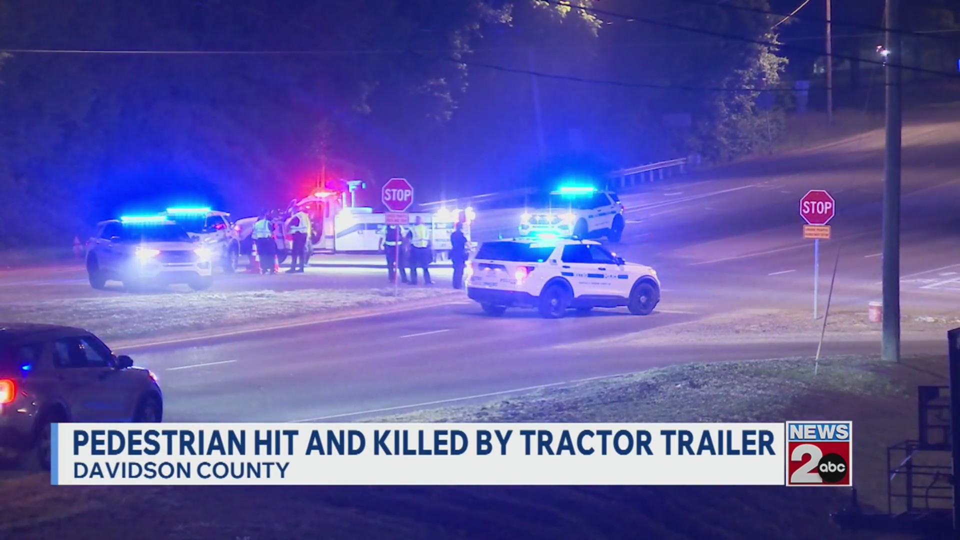 Naked pedestrian killed in crash on Donelson Pike – WKRN News 2