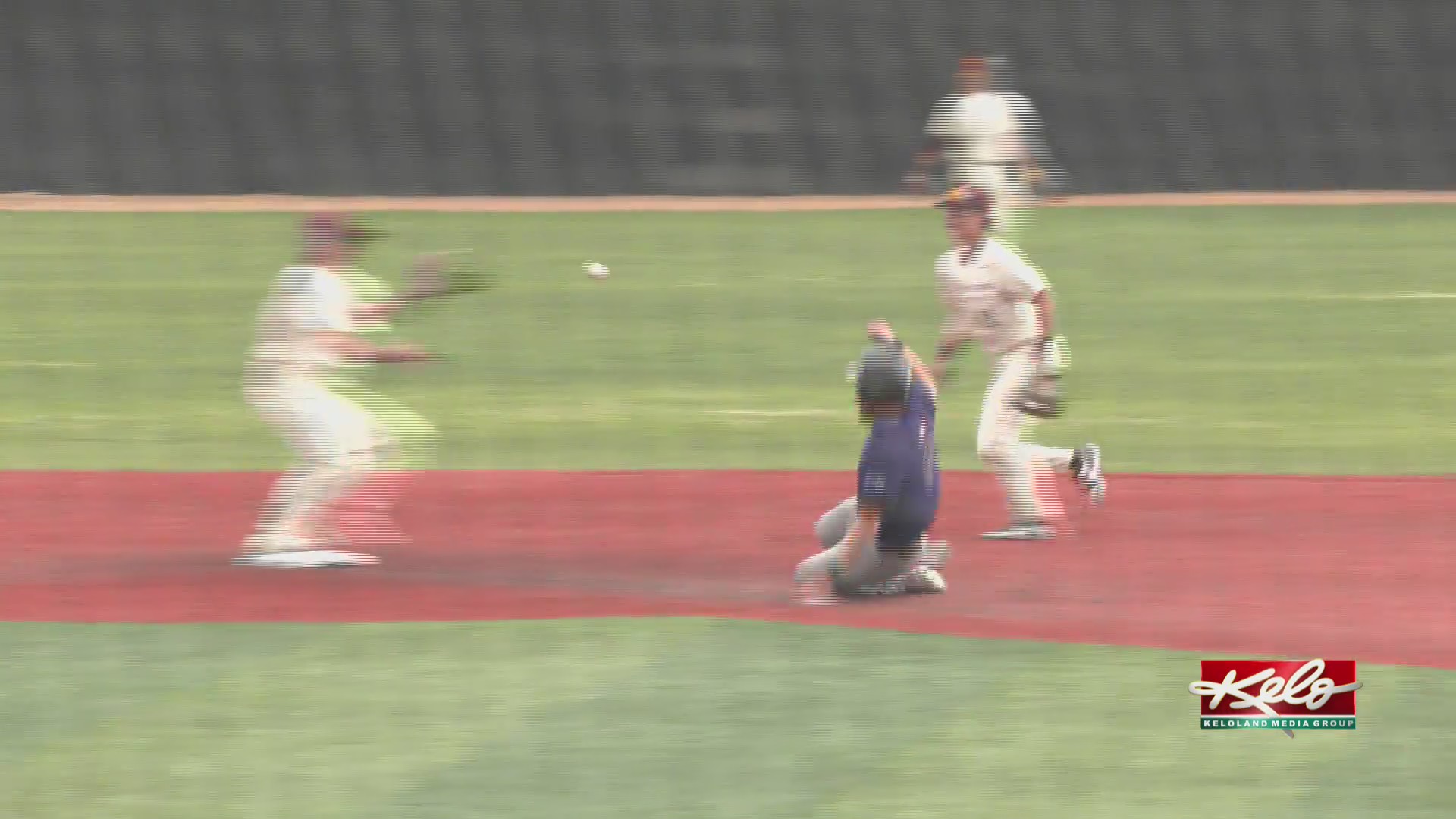 USF bounces back in game two to earn split with UMC – KELOLAND.com