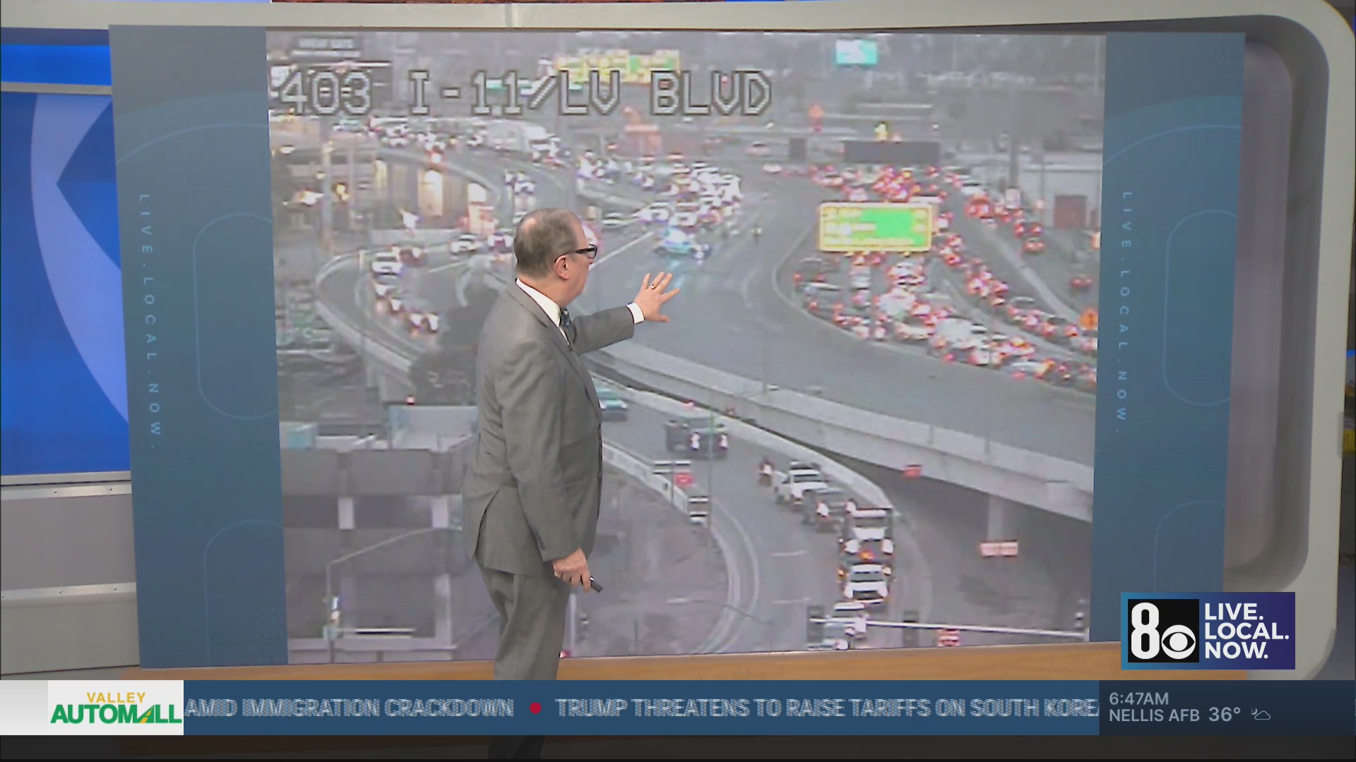 Southbound lanes of U.S.95/I-11 closed to traffic – KLAS