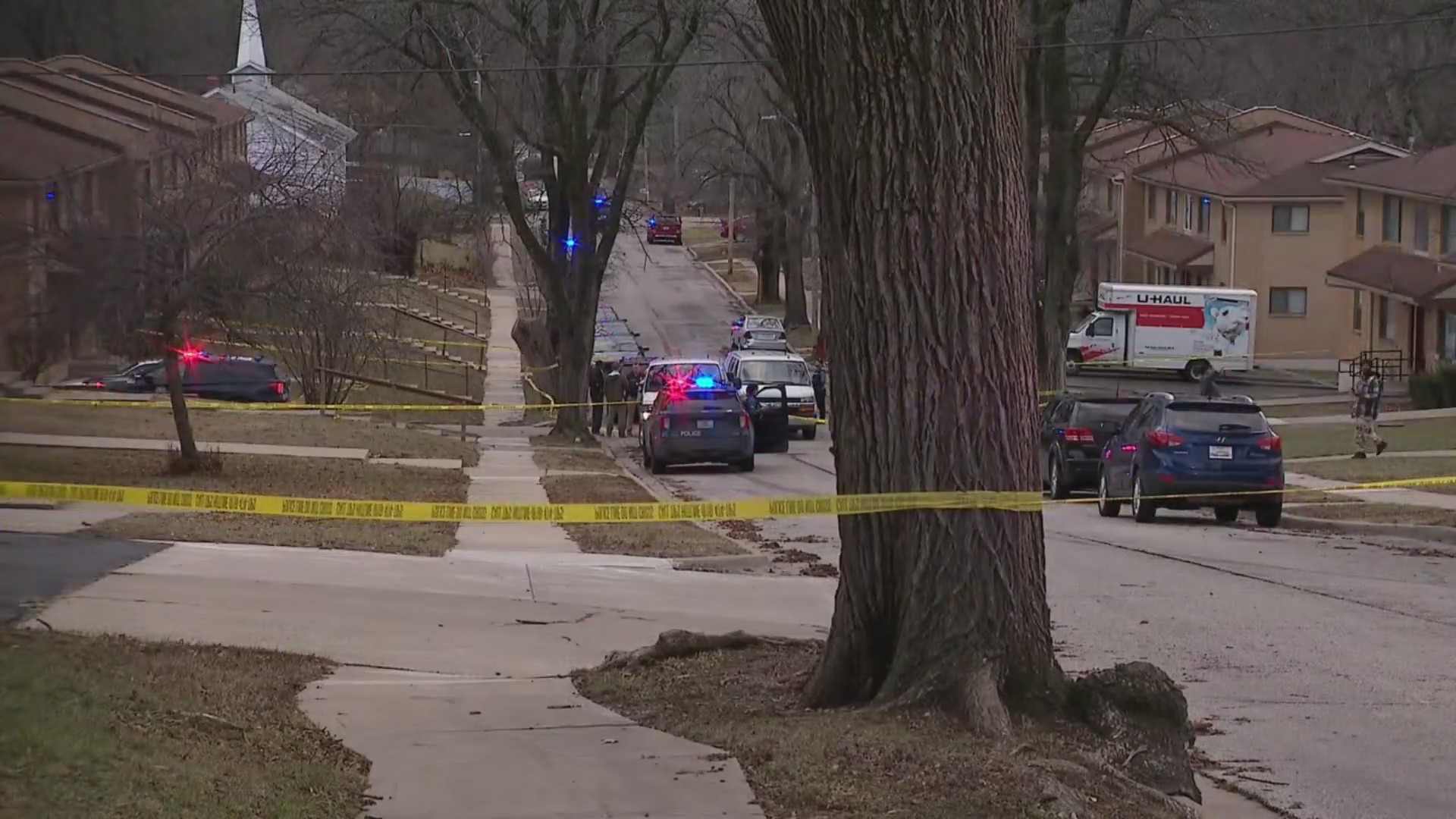 Man shot, killed at Kansas City apartment complex – FOX 4 Kansas City ...